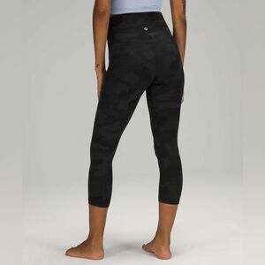 LULULEMON • Align Super High Rise 21”